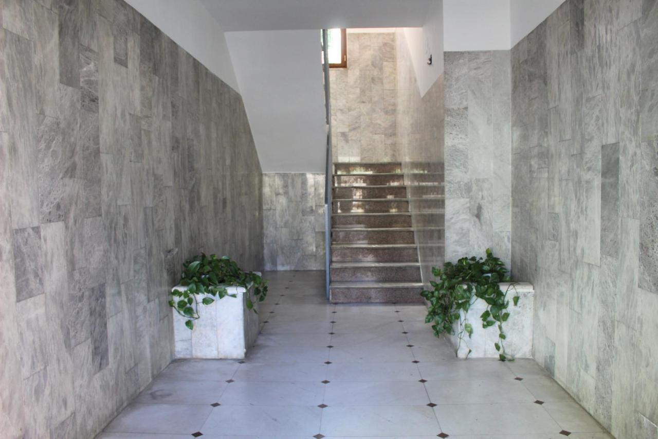 Apartment Comfort House Con Piscina